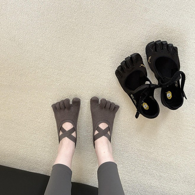 Pilates Yoga Grip Socks - 여성용 크리스크로스 스트랩 5발가락 요가 양말,