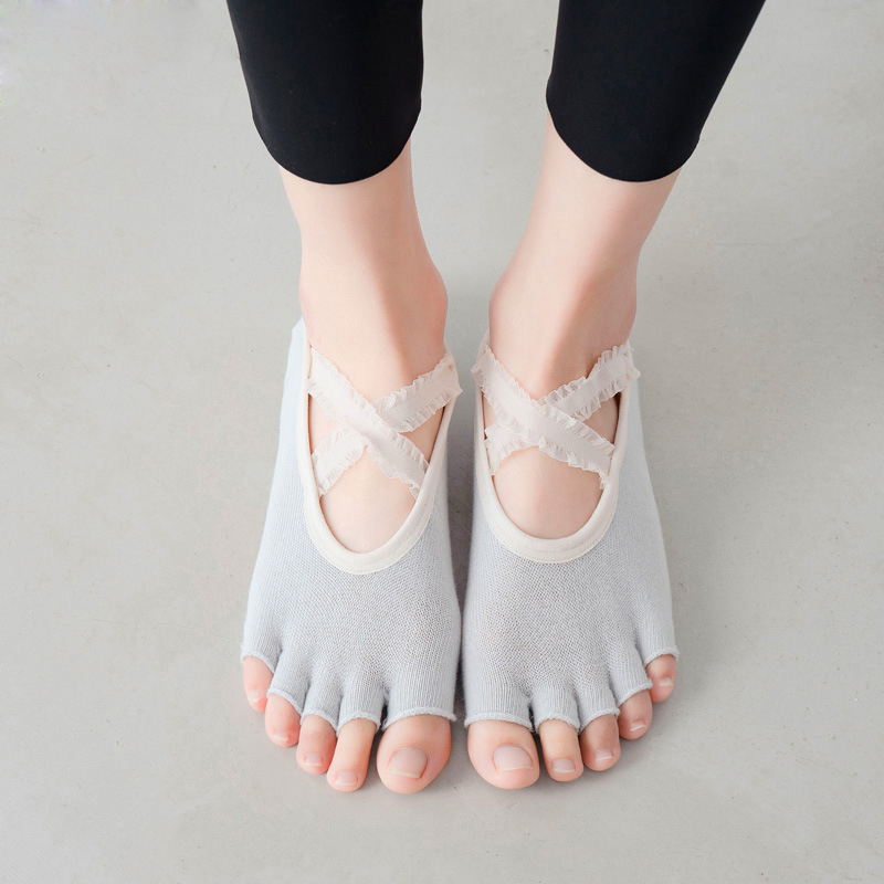 다섯 손가락 요가 양말 레이스 크로스 스트랩 붕대, 미 - Pilates Yoga Grip Socks 리뷰 및 가격